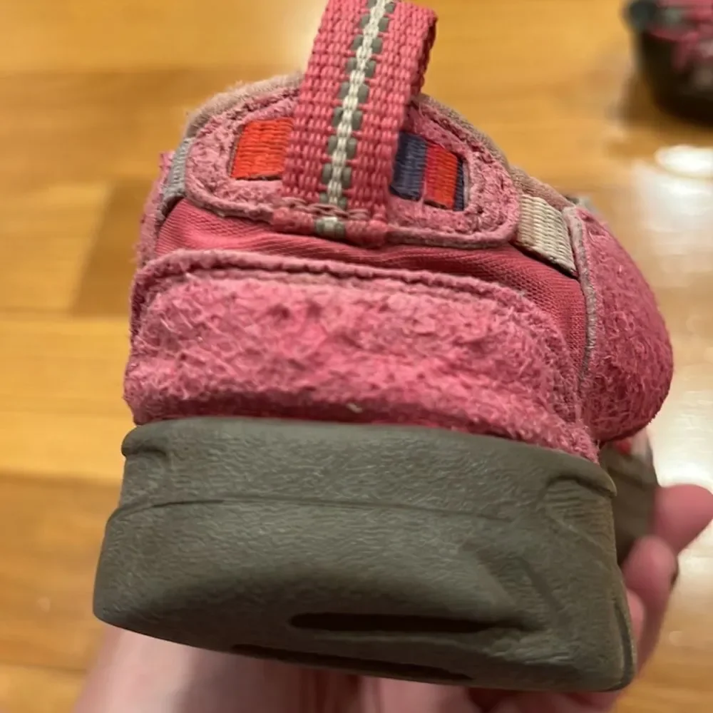 Keen girl waterproof